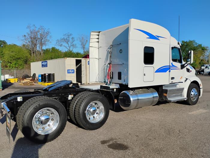 2022 Peterbilt 579-4