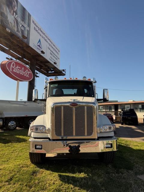 2027 Peterbilt 567-1
