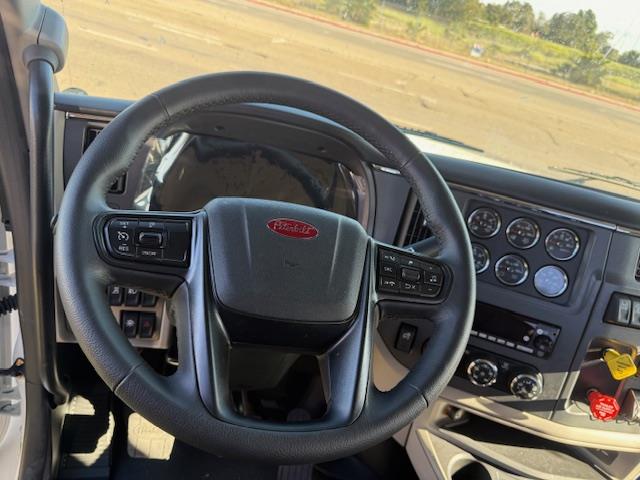 2027 Peterbilt 567-9