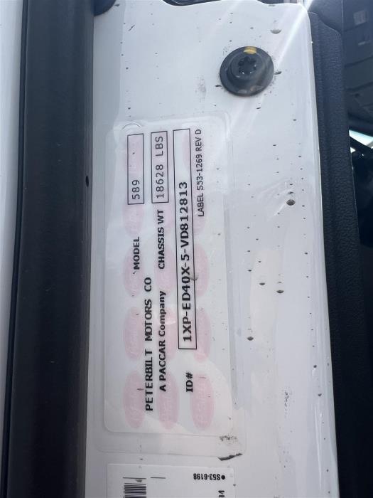 2027 Peterbilt 589-32