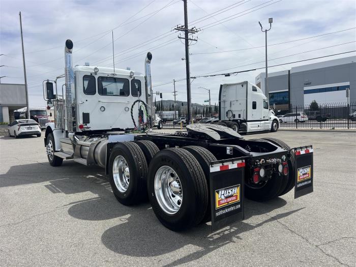 2027 Peterbilt 589-10