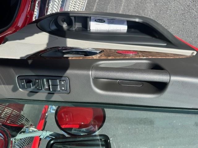 2027 Peterbilt - image 12