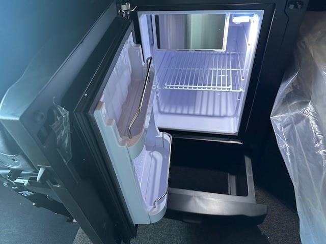 2027 Peterbilt - image 19