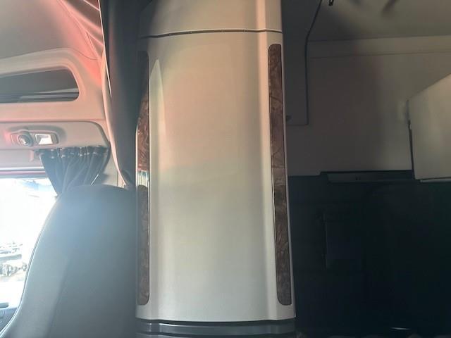 2027 Peterbilt - image 20