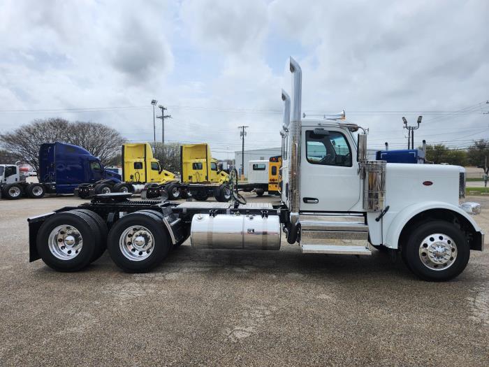 2027 Peterbilt 589-5