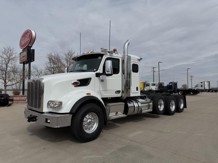 2027 Peterbilt 567 - image 2