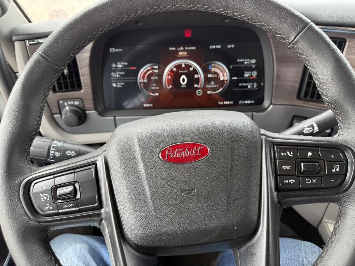 2027 Peterbilt 567 - image 10