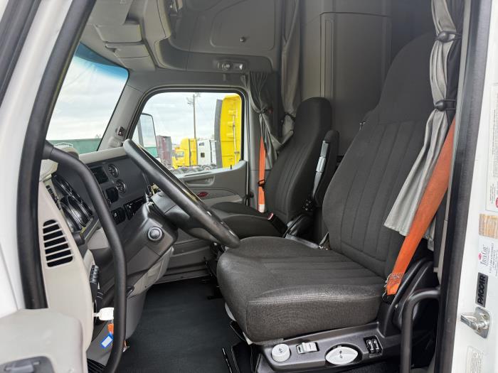 2021 Peterbilt 579-19