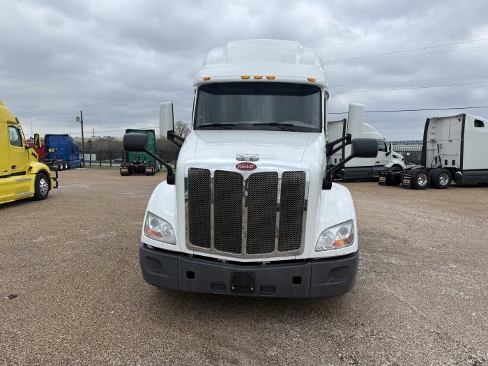 2021 Peterbilt 579-23