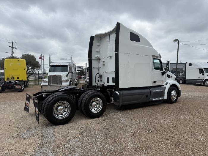 2021 Peterbilt 579-30