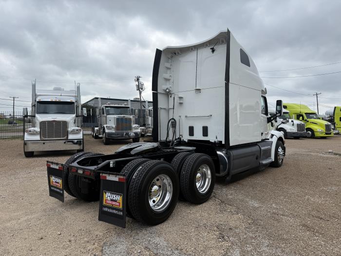 2021 Peterbilt 579-32
