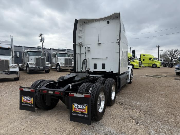 2021 Peterbilt 579-33