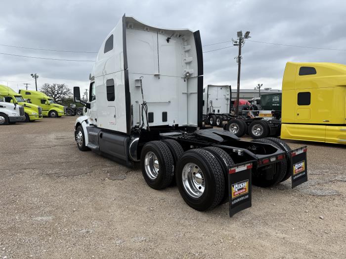 2021 Peterbilt 579-38