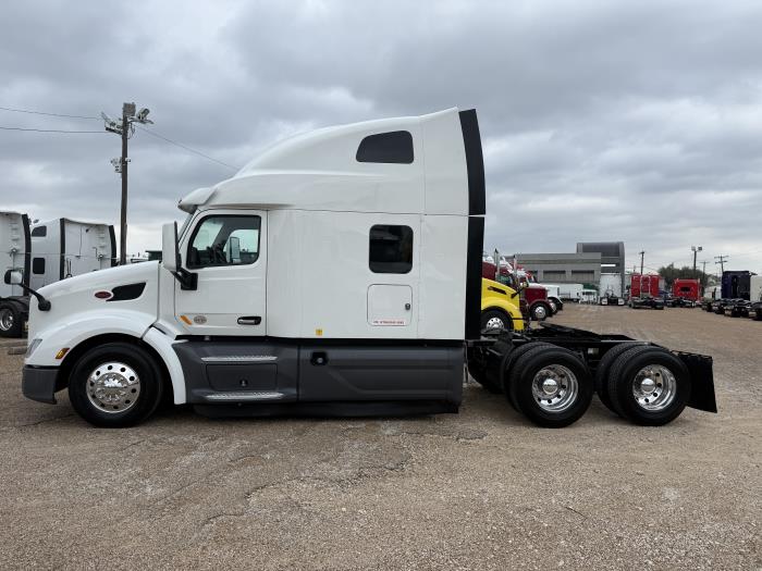 2021 Peterbilt 579-42