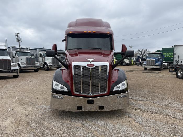 2023 Peterbilt 579-2
