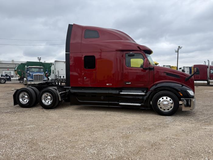 2023 Peterbilt 579-31