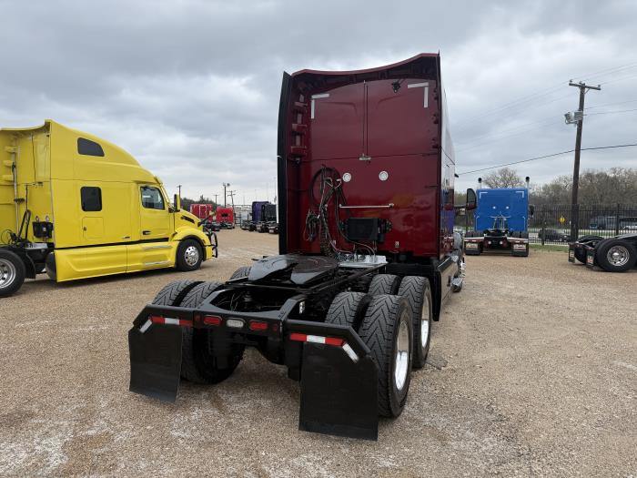 2023 Peterbilt 579-38