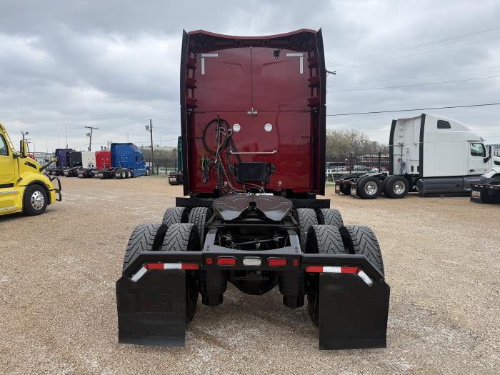 2023 Peterbilt 579-39