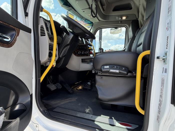 2027 Peterbilt 589-19