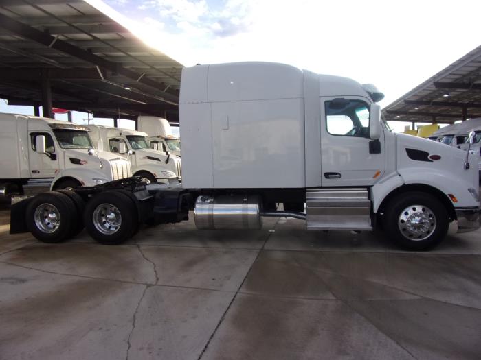 2020 Peterbilt 579-3