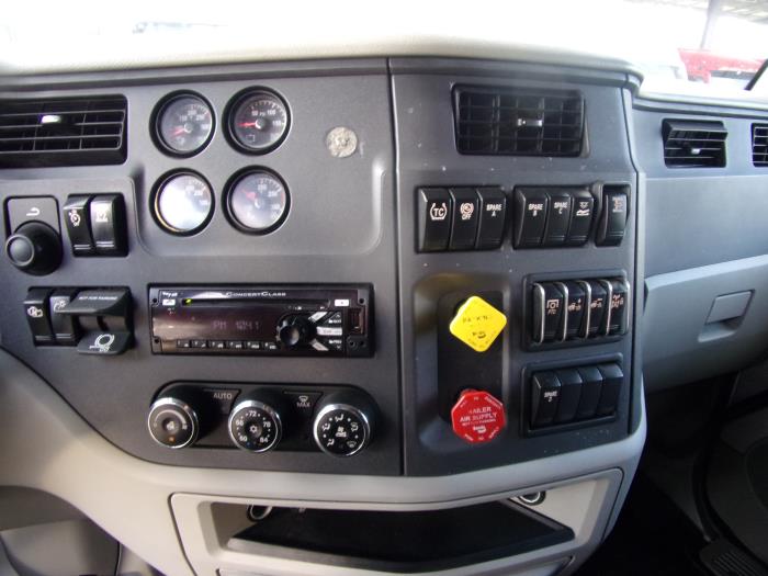 2020 Peterbilt 579-12