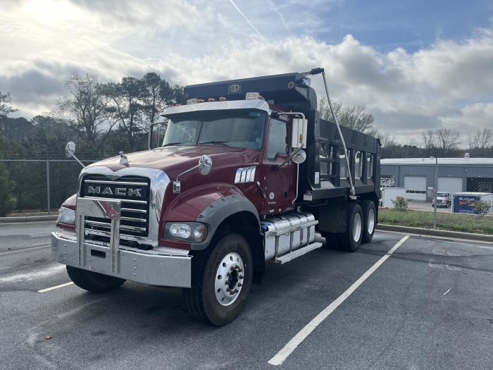 2021 Mack Granite 64FT-0