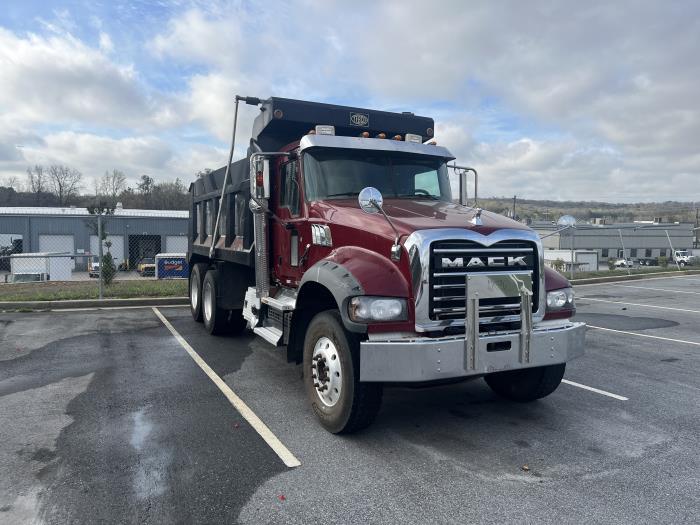 2021 Mack Granite 64FT-1