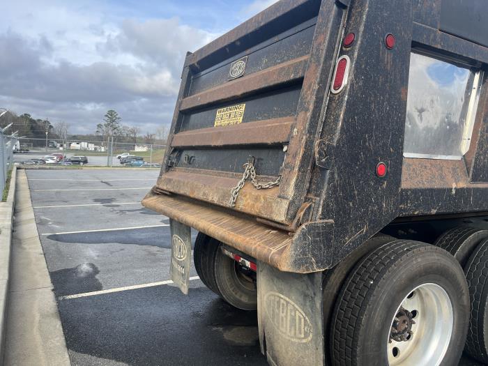 2021 Mack Granite 64FT-7