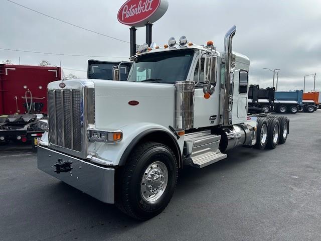 2027 Peterbilt 589-1