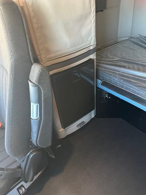 2025 Peterbilt 579 - image 7