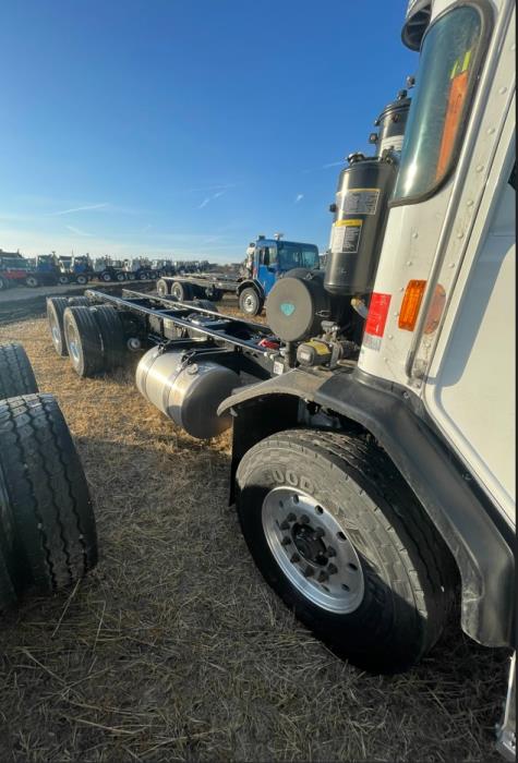 2025 Peterbilt 520-9