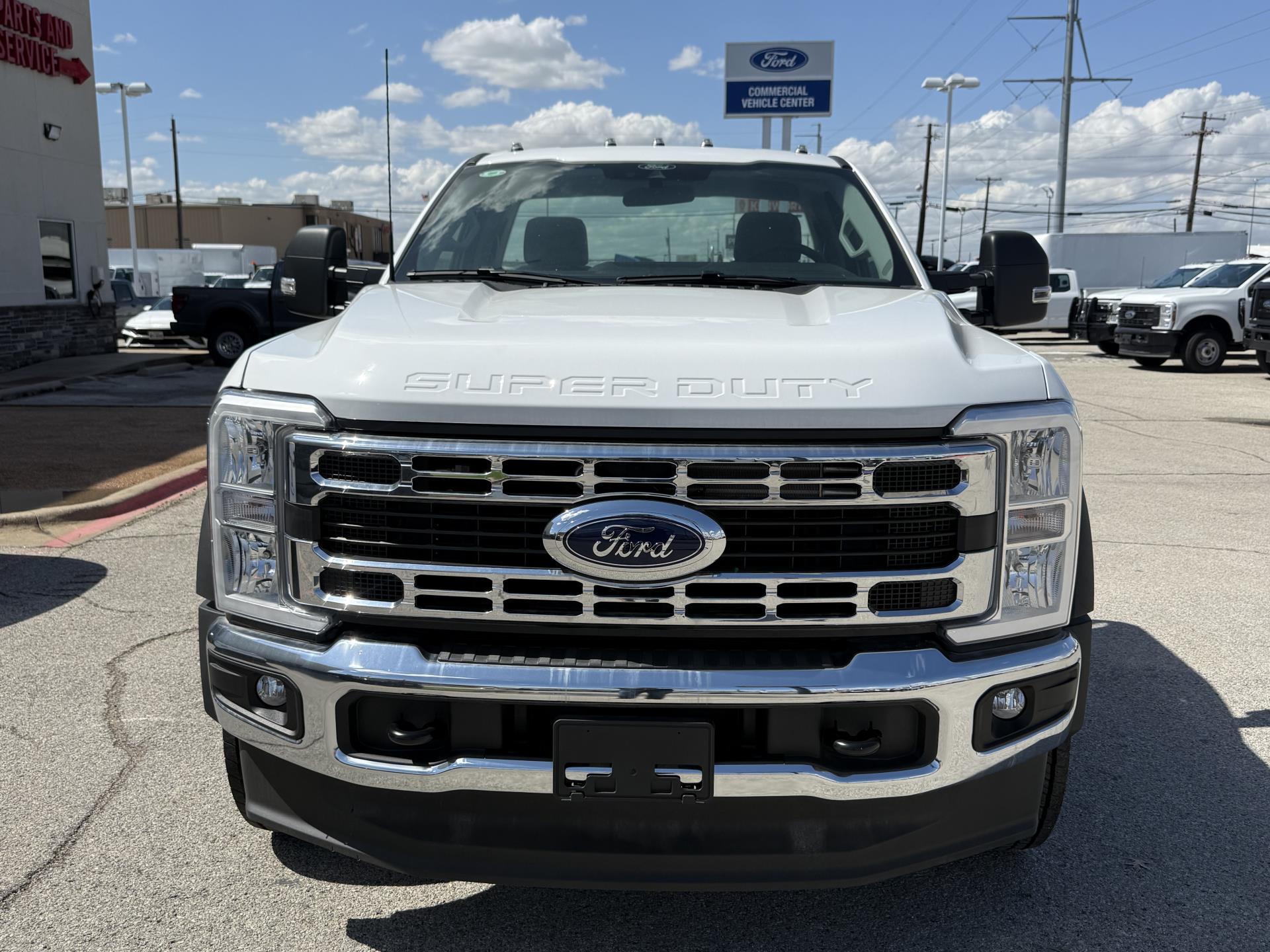 New 2026 Ford F-550 - photo 11