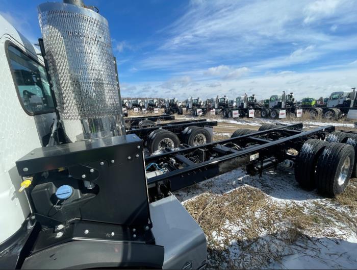 2025 Peterbilt 520-3