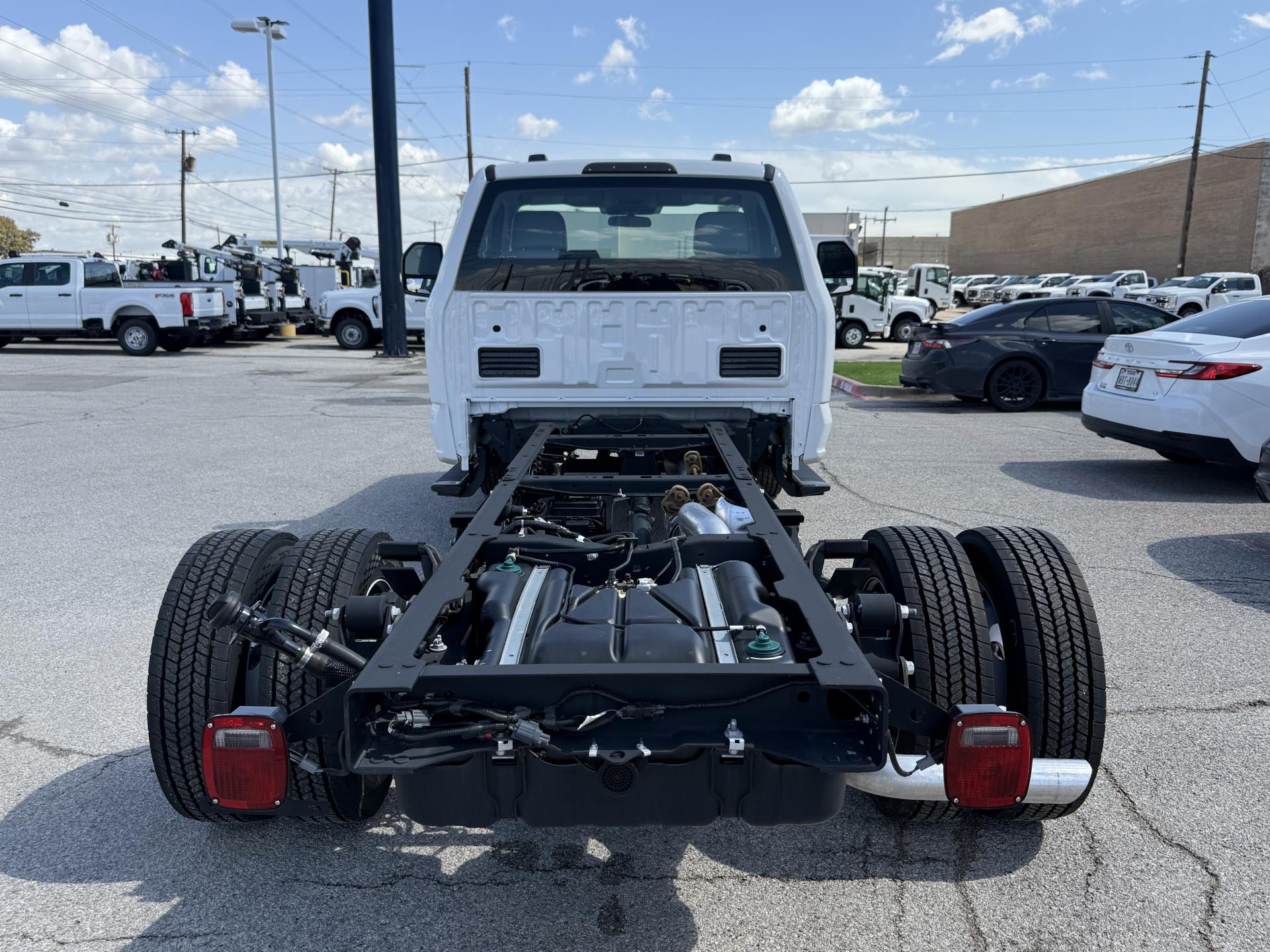 New 2026 Ford F-550 - photo 6