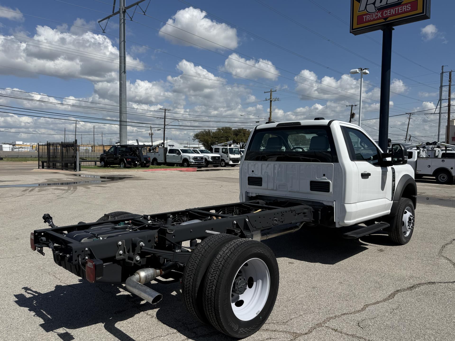 New 2026 Ford F-550 - photo 7