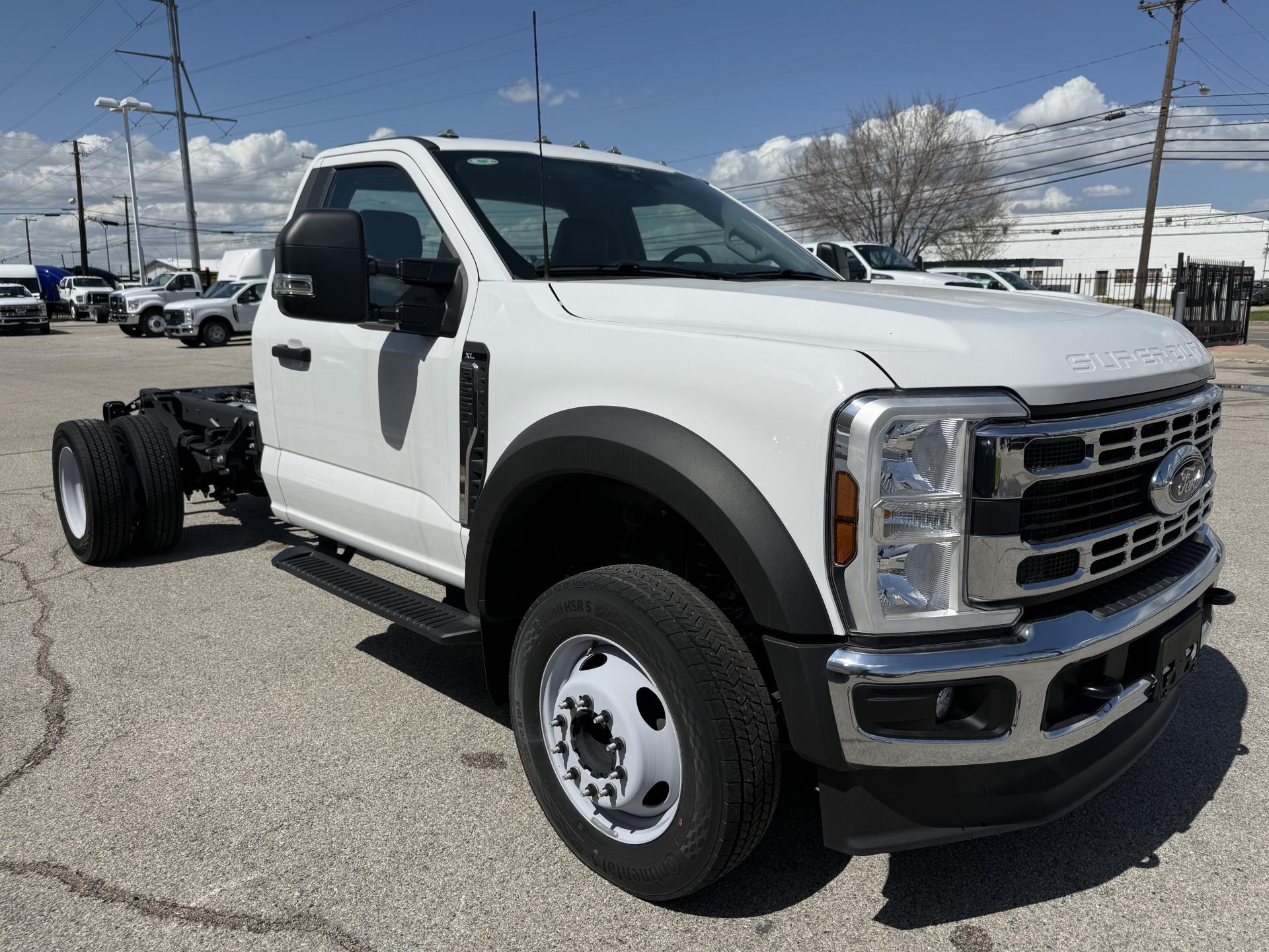 New 2026 Ford F-550 - photo 9