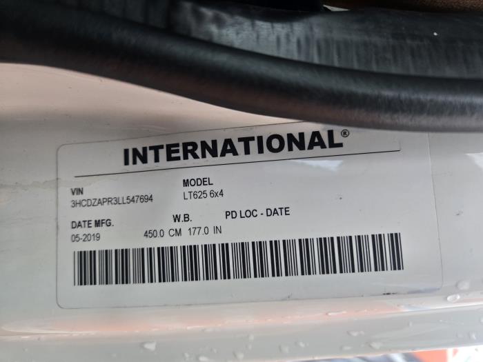 2020 International LT625-21