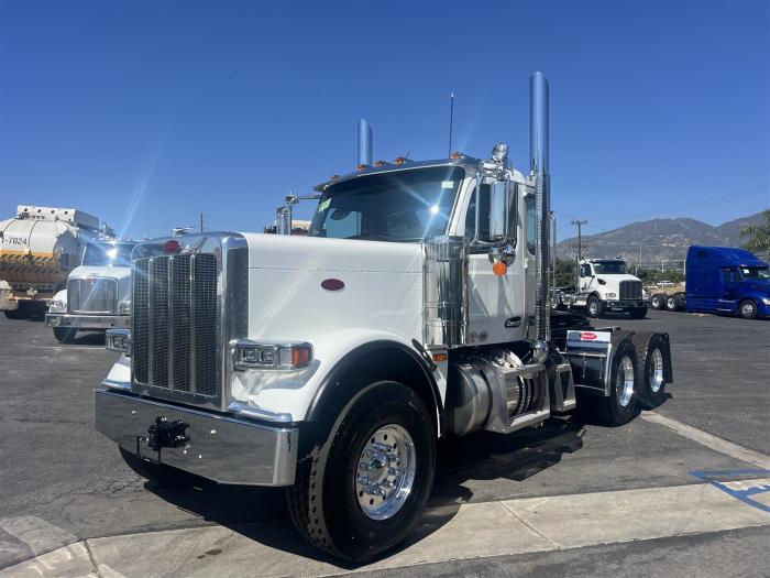2027 Peterbilt 589-2