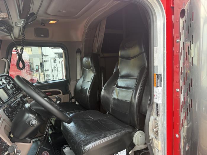 2022 Peterbilt 389-15