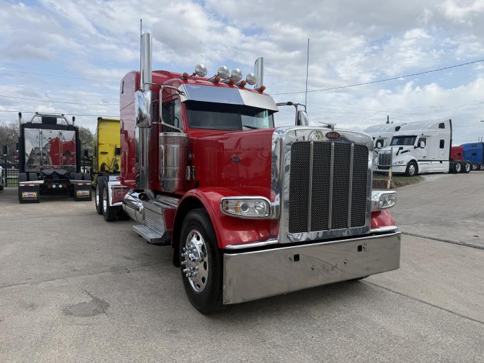 2022 Peterbilt 389-22