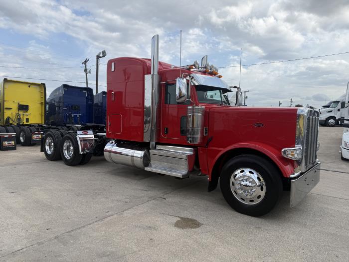 2022 Peterbilt 389-24