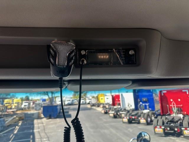 2027 Peterbilt 567-14