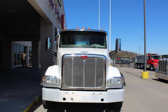 2019 Peterbilt 567-1