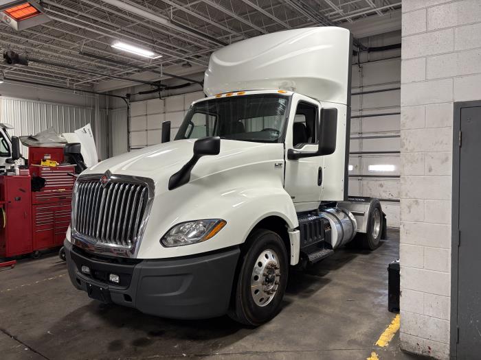 2021 International LT625-0
