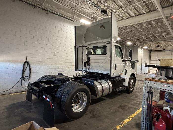 2021 International LT625-2