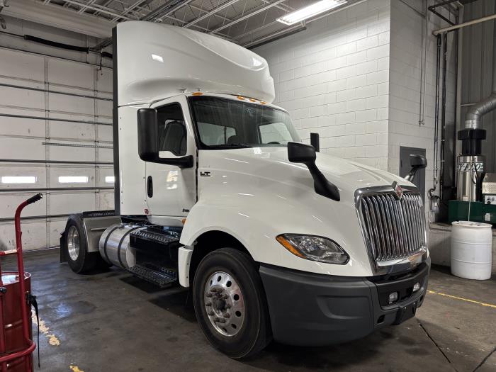 2021 International LT625-3