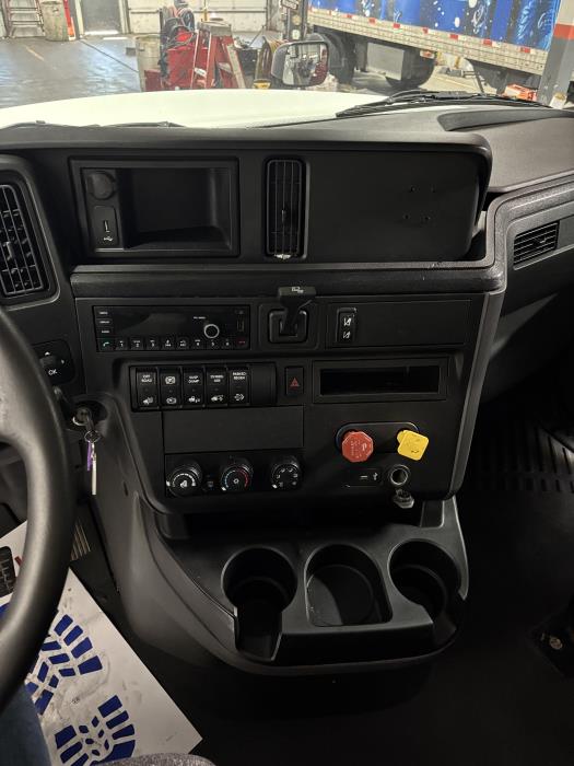 2021 International LT625-9