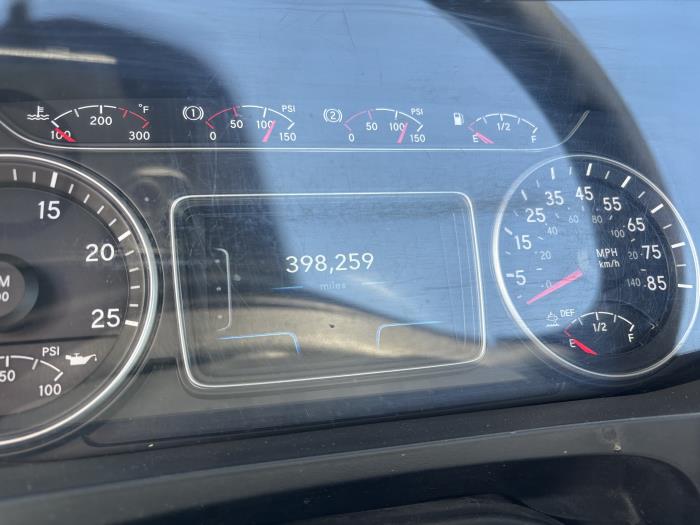 2021 International LT625-8