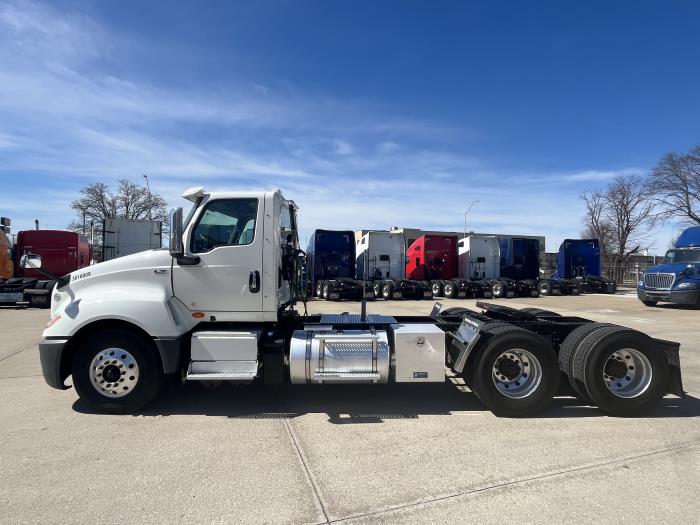 2021 International LT625-1