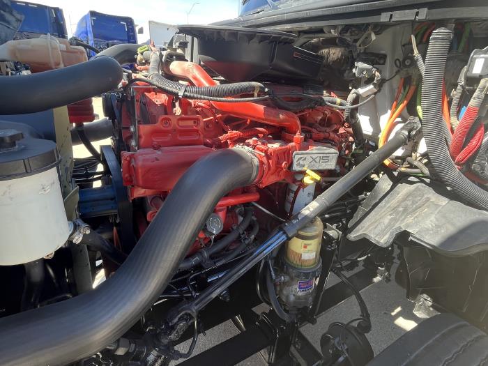 2021 International LT625-8